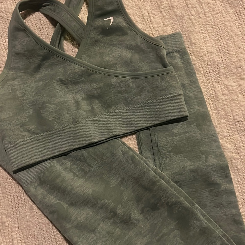 Gymshark Camo green Set Small Sport Bra/ XS legging